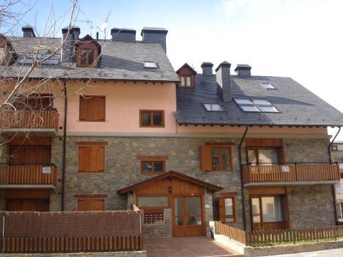 Apartamentos wifi Baqueira & Aigüestortes con jardín privado — 4-Star Luxury Hotel in Espot, Spain