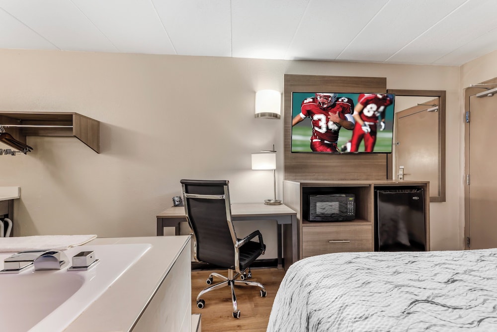 Red Roof Inn Bourbonnais - photo 5
