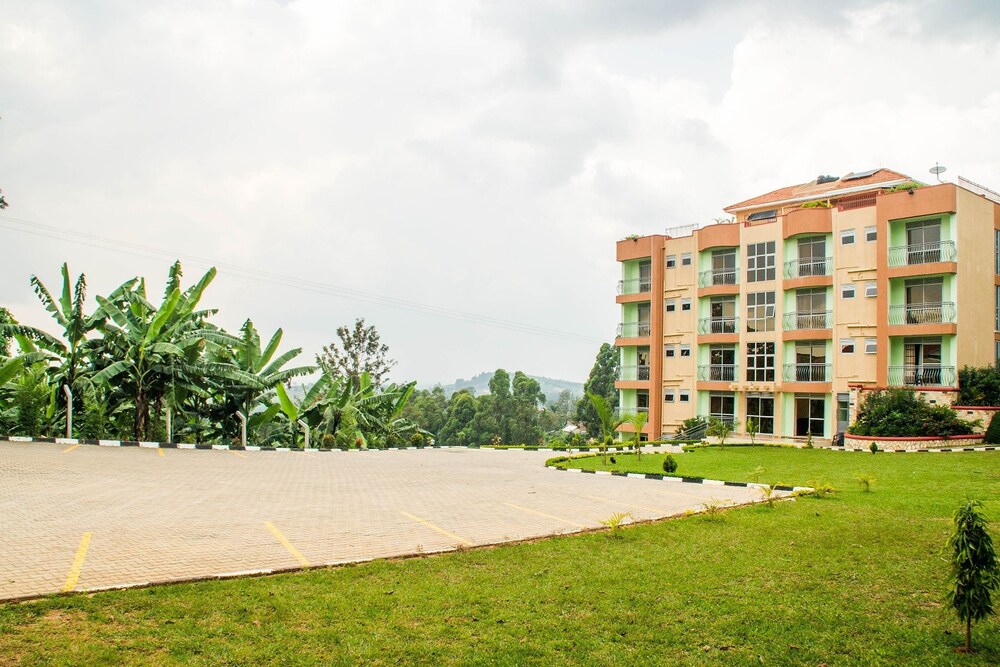 Premier Motel — hotel in Bushenyi