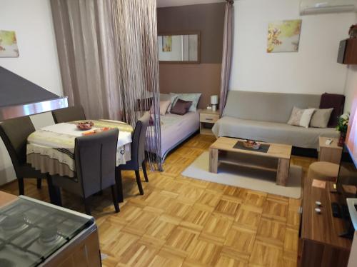 Studio apartman Vuković 4 zvjezdice — 4-Star Luxury Hotel in Bizovac, Croatia