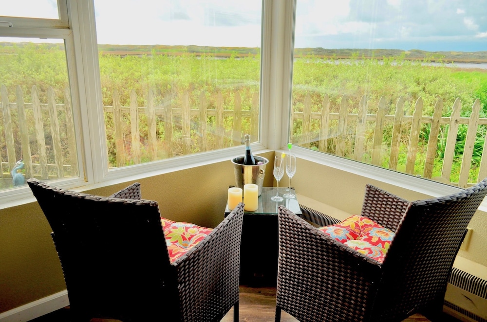 Captain's Inn at Moss Landing - photo 28