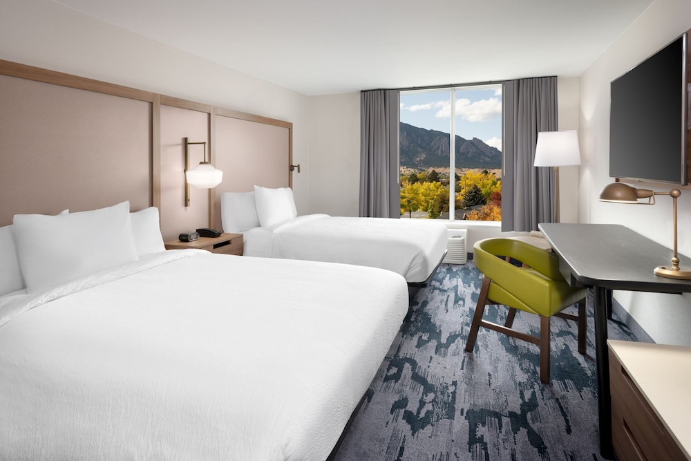 Fairfield Inn & Suites by Marriott Boulder - photo 8