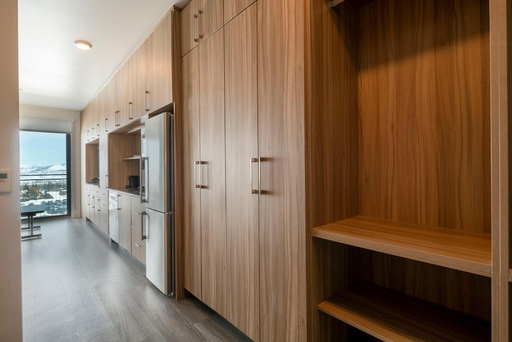 Yotelpad Park City - photo 26