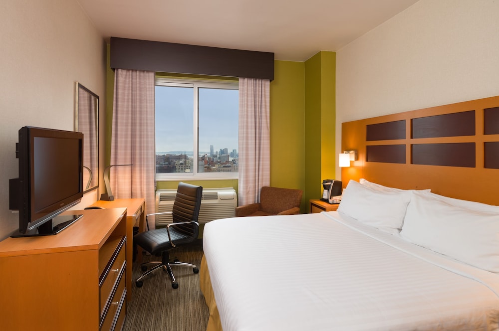 Holiday Inn Express New York City Times Square by IHG - photo 6