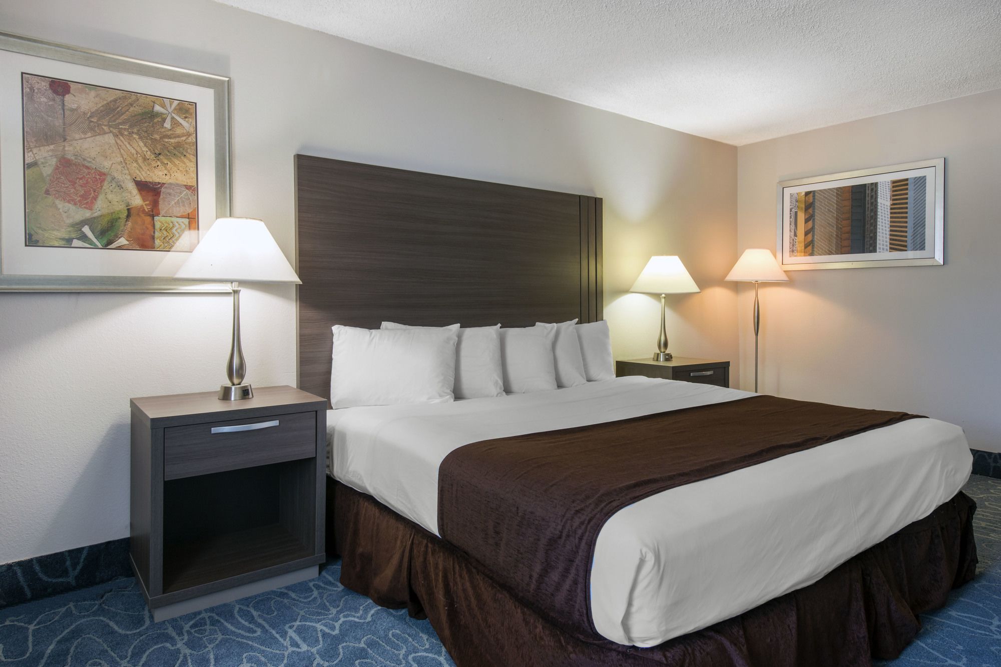 Econo Lodge Orlando Airport - photo 48