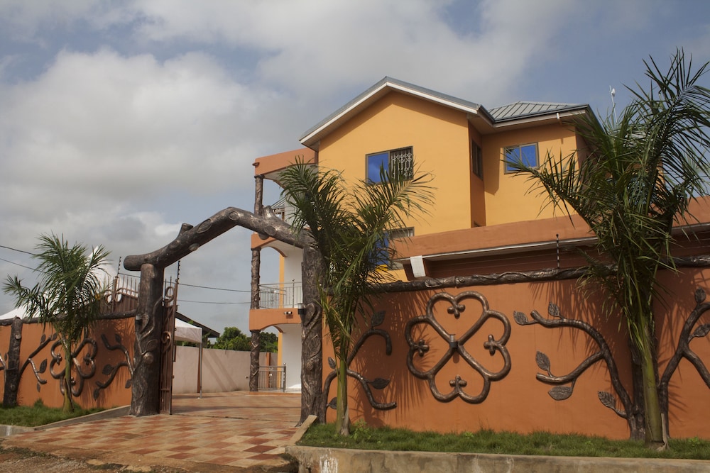 Peemarys Hotel - last minute hotel in Accra