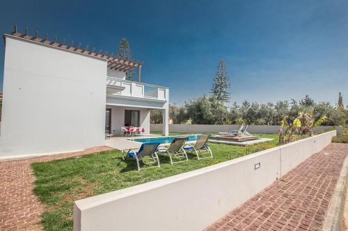 Villa Petreris Enas Stunning 3 Bedroom Central Ayia Napa Villa With Pool