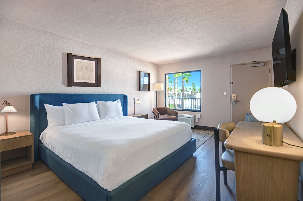 The Dunes Hotel - photo 15