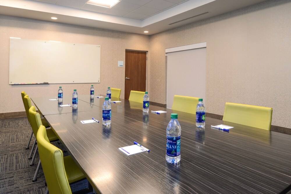 Holiday Inn Express & Suites St. Petersburg Madeira Beach by IHG - photo 66