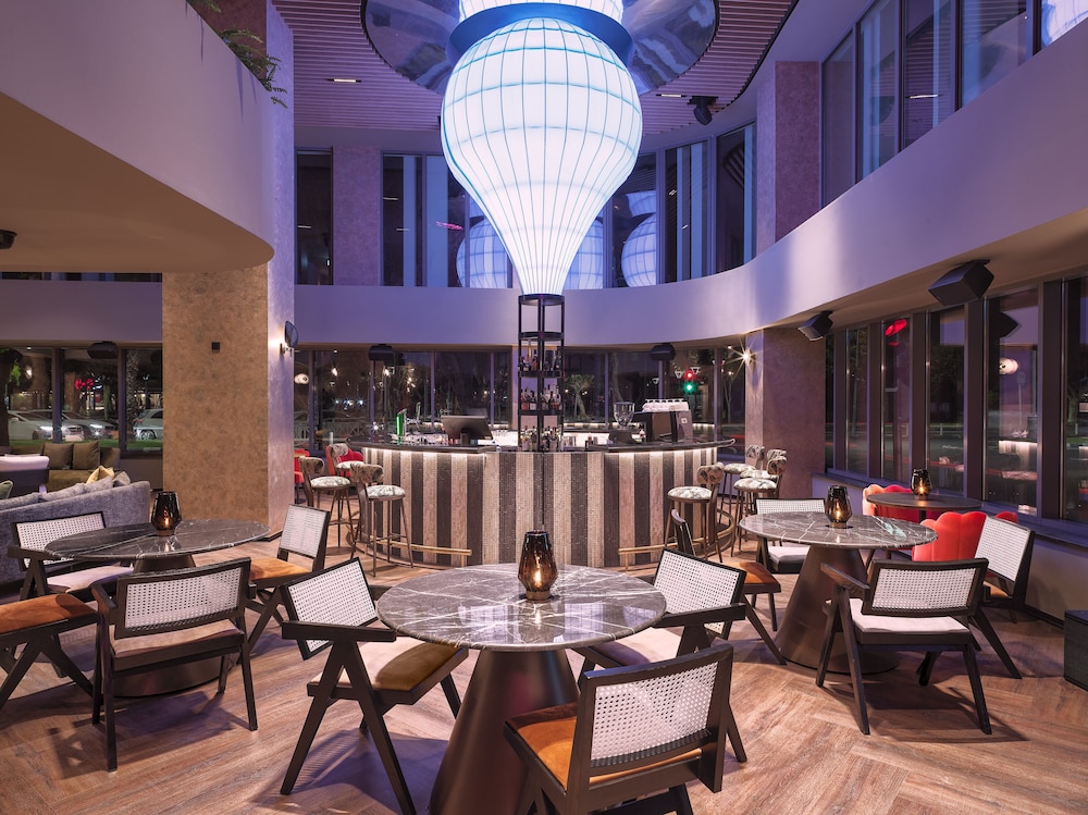 מזון ומשקאות