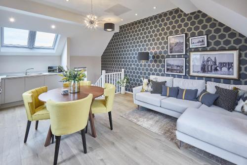 Host & Stay Lightkeeper's Cottage — 4-Star Luxury Hotel in Whitby, United Kingdom