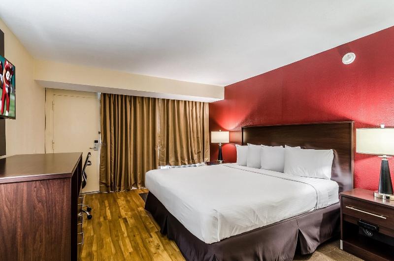 Red Roof Inn Wichita East - photo 35