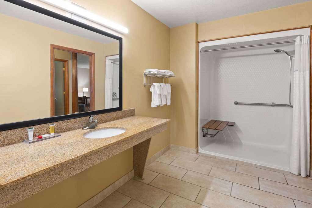Days Inn by Wyndham Wauseon - photo 30