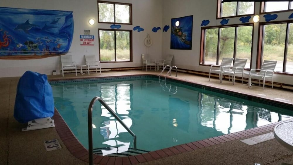 AmericInn by Wyndham Forest Lake - photo 38