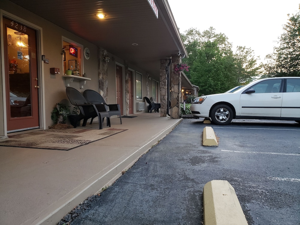 Chatuge Mountain Inn - photo 23