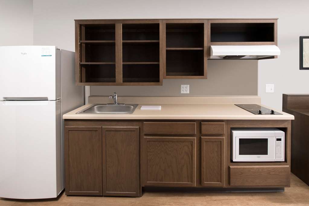 WoodSpring Suites Chicago Tinley Park - photo 17