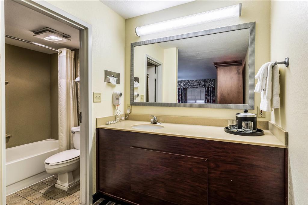 Clarion Pointe Huntsville Research Park - photo 14