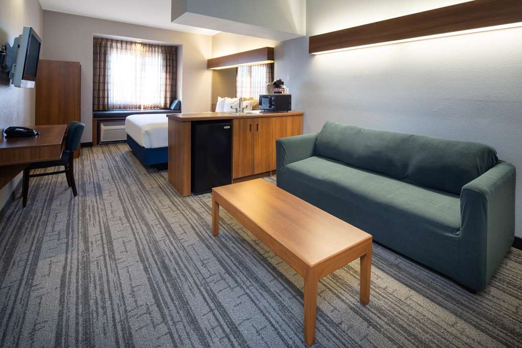 Baymont by Wyndham Las Vegas South Strip - photo 16