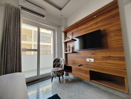 2BHK Luxury apartment in Dehradun — 4-Star Luxury Hotel in Dehra Dun, India