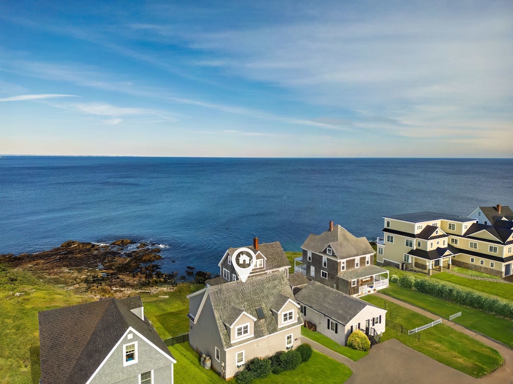 Wright by the Sea For 10 in York Beach, United States