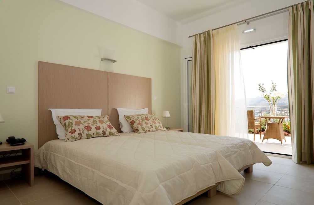 Kythea Resort — Kythira — photo 4