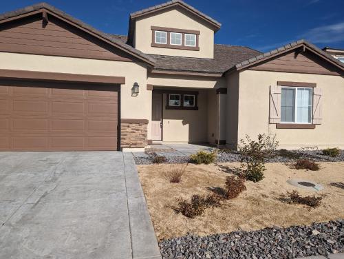 Modern Spacious & Relaxing Home in Sparks NV