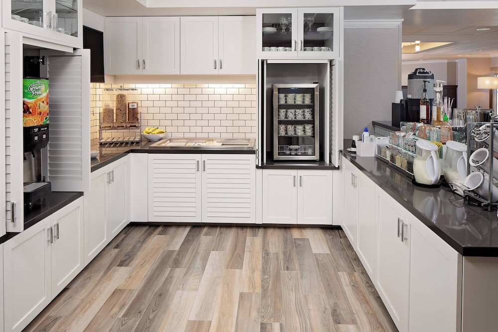 Residence Inn by Marriott Tysons - photo 33
