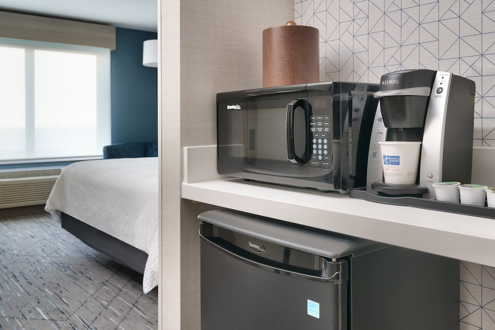 Holiday Inn Express Hotel & Suites Helena by IHG - photo 11