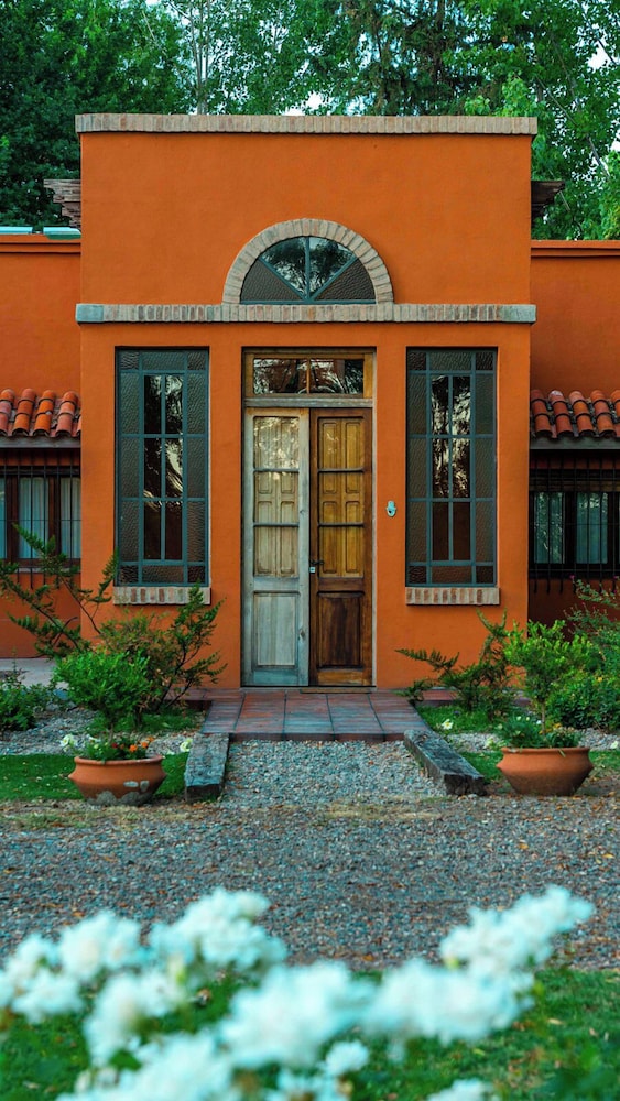 Finca La Saucina — 4-Star Luxury Hotel in Tunuyan, Argentina