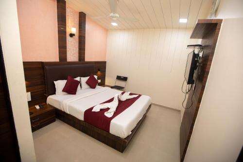 Hotel J D Residency - last minute hotel in Mumbai