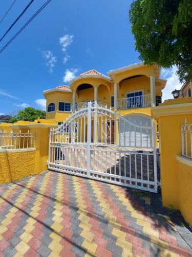 Yellow Summer in Unknown City, Jamaica