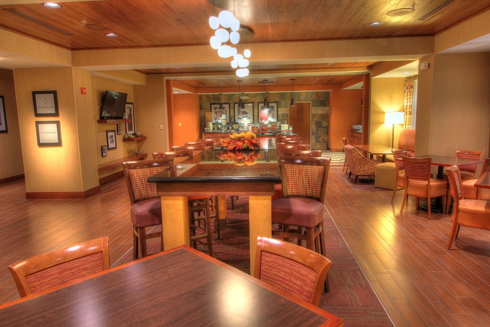 Hampton Inn Pigeon Forge - photo 35