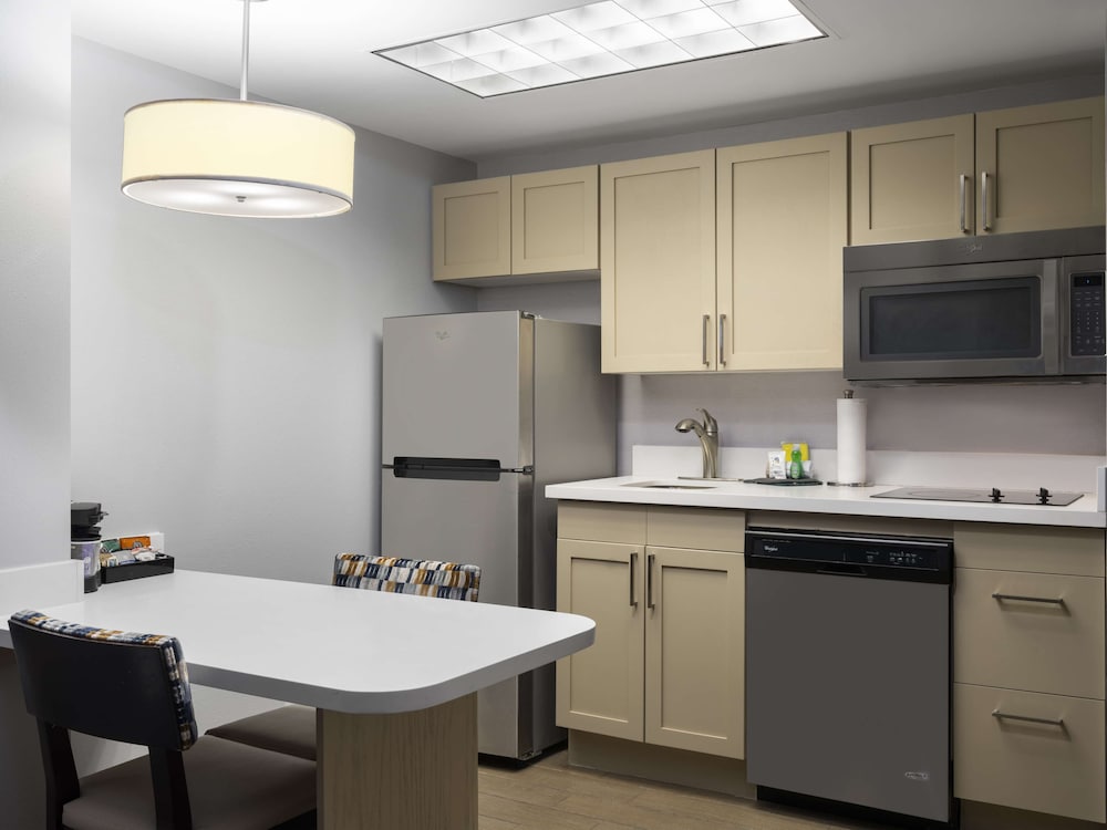 Homewood Suites by Hilton Columbus Airport - photo 15
