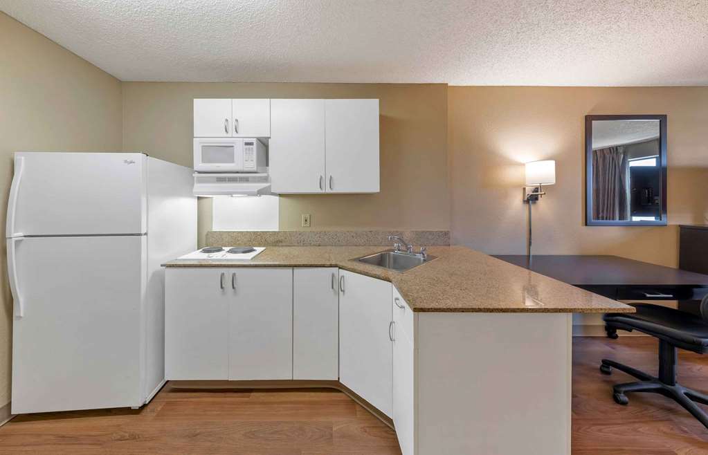 Extended Stay America Suites Los Angeles Valencia - photo 15