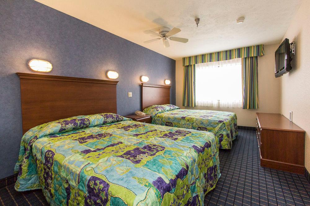 Cedar Point's Sandcastle Suites - photo 14