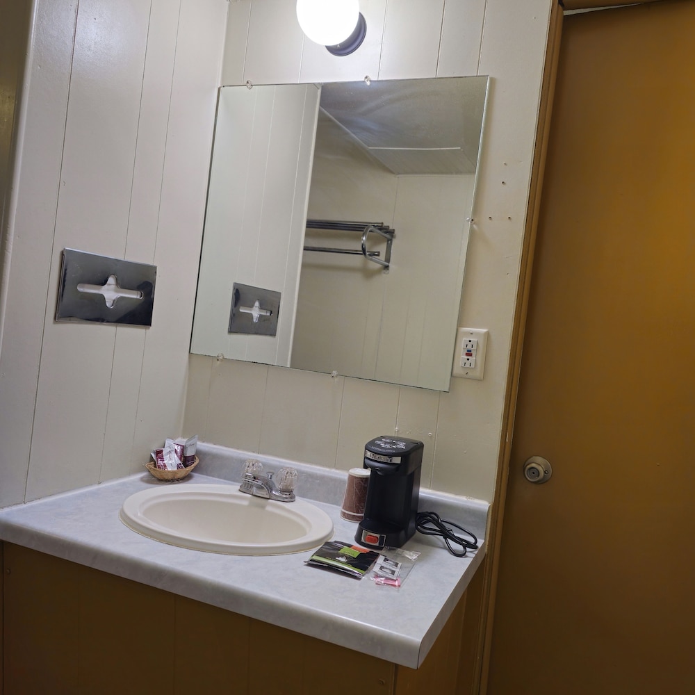 Home Motel Abbotsford - photo 21