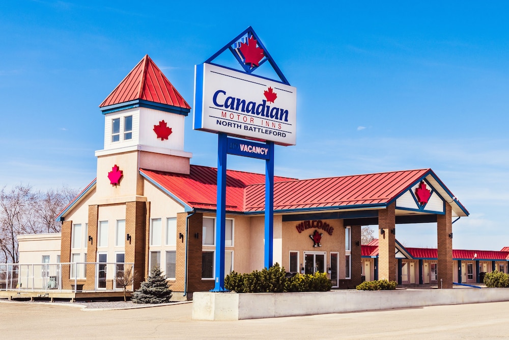 Canadian Motel North Battleford — hotel in North Battleford