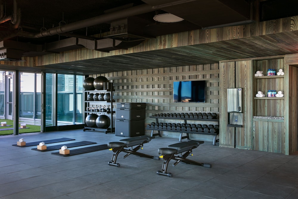 Moxy Downtown Los Angeles - photo 28