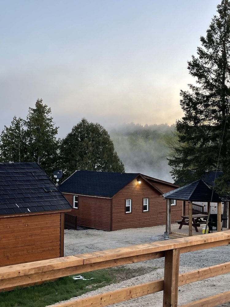 Riverdale Resort — hotel in Greater Sudbury