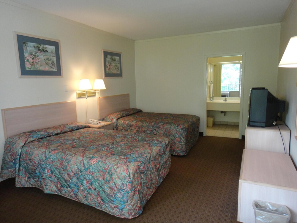 Red River Inn Alexandria - photo 12