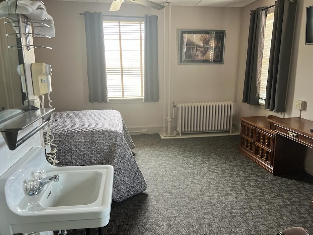 Canfield Hotel - photo 14