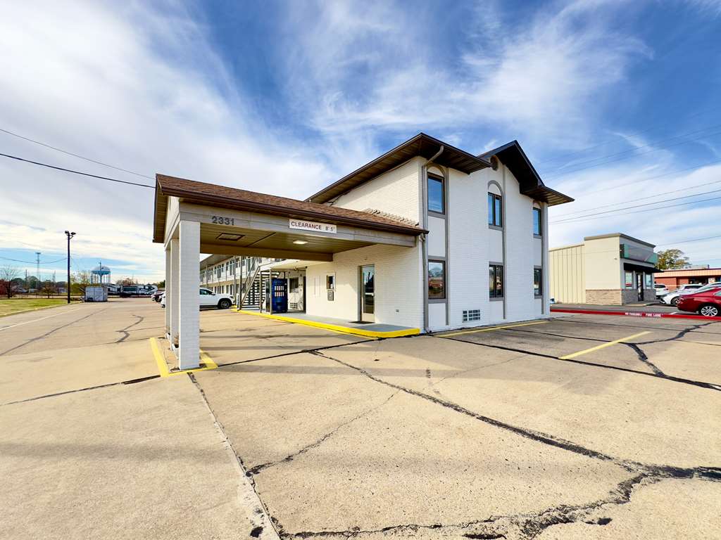 Motel 6 Dyersburg TN - featured photo