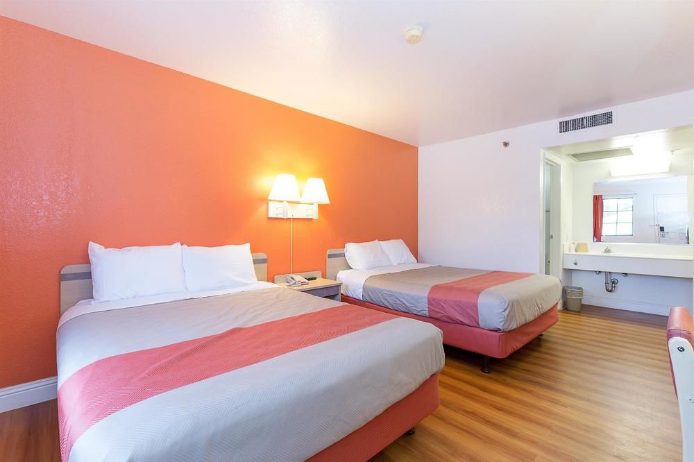 Motel 6 Vallejo Maritime North - photo 8