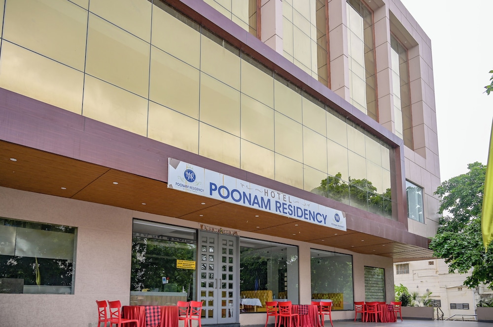 Hotel Poonam Residency — Wardha