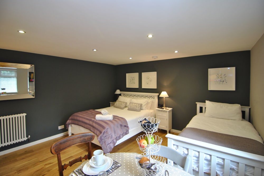 Alma House — 4-Star Luxury Hotel in Windsor, United Kingdom