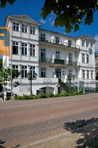 Hotel Haus Pommern — hotel in Ahlbeck