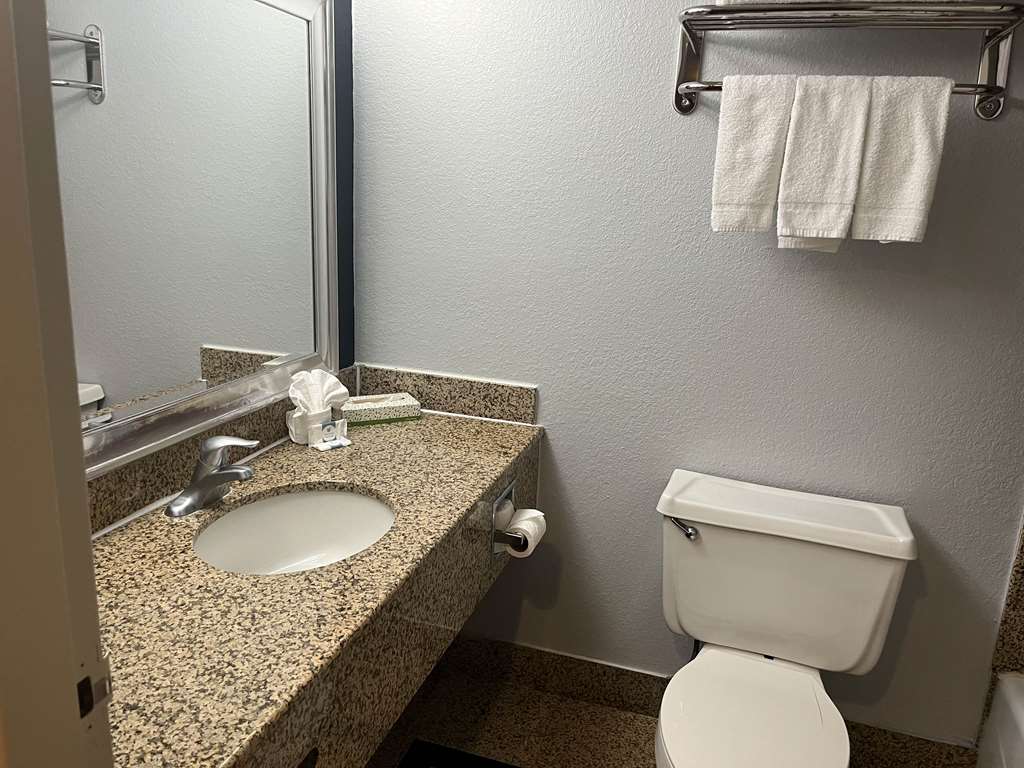 Fifth Season Suites - photo 16