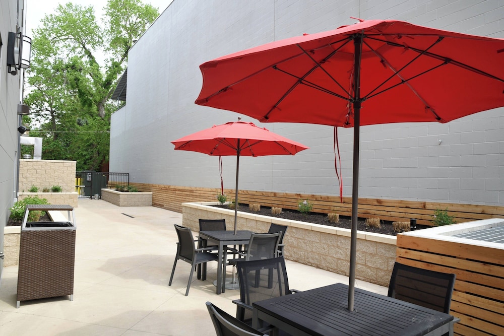 TownePlace Suites Lawrence Downtown - photo 29