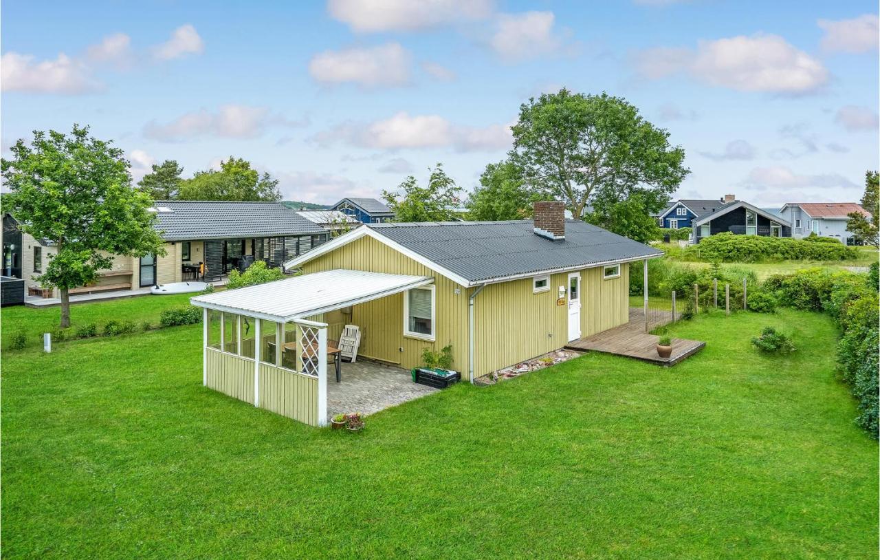 2 Bedroom Awesome Home In Juelsminde — 4-Star Luxury Hotel in Juelsminde, Denmark