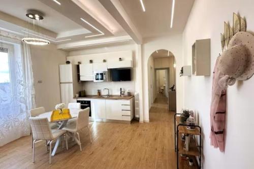 RomaHoliday — 4-Star Luxury Hotel in Rome, Italy